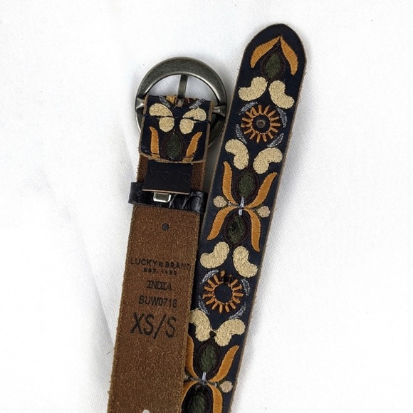 Lucky Brand Embroidered Leather Belt - Picture 3 of 6